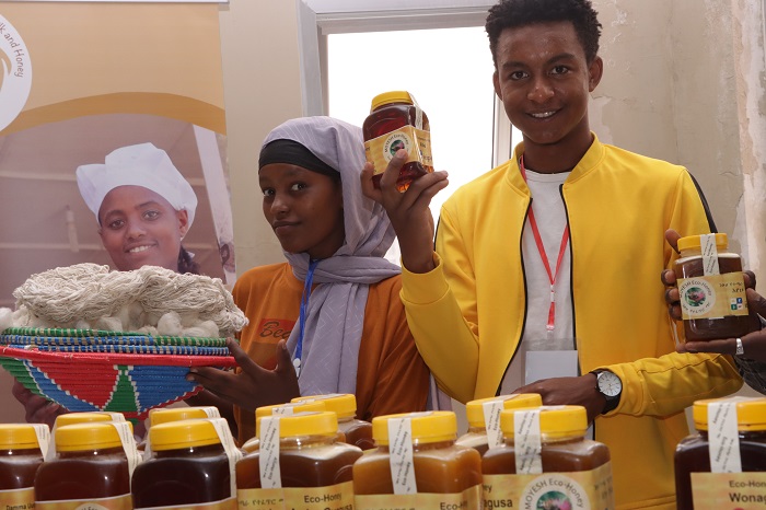 Oromia region assures the MOYESH is the best model for scaling up the beekeeping and silkworm farming business